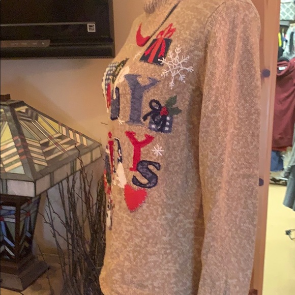 Nice Holiday knit sweater by Tiara great condition - Picture 11 of 16